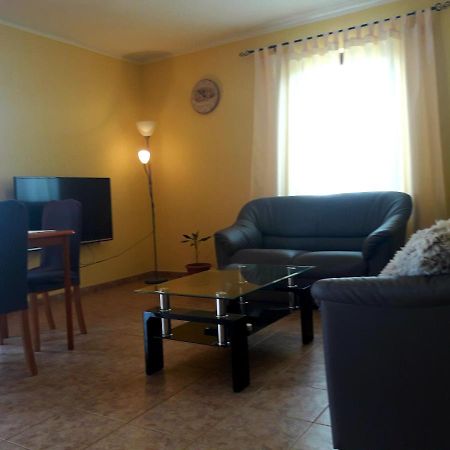 Apartments Angela Zbandaj ภายนอก รูปภาพ