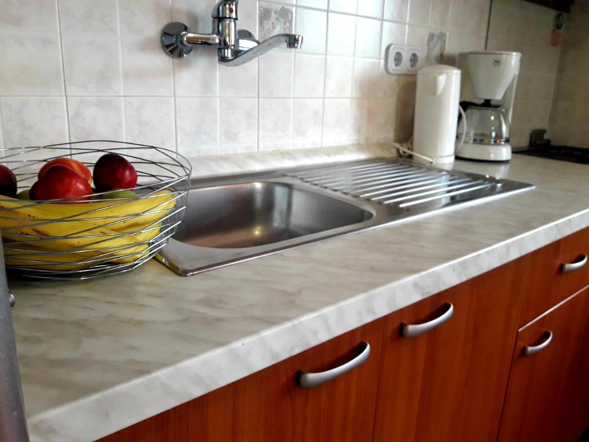 Apartments Angela Zbandaj ภายนอก รูปภาพ