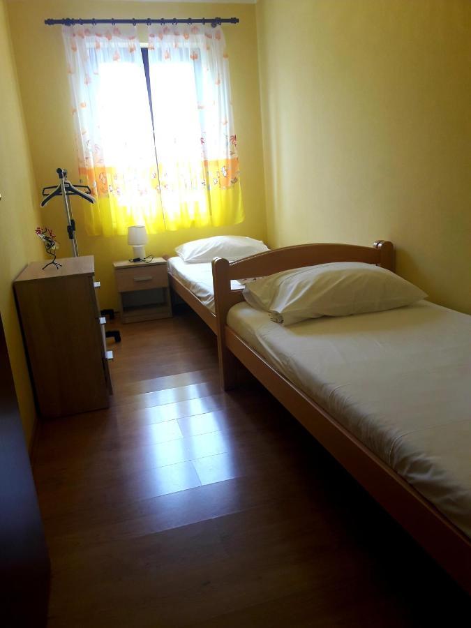 Apartments Angela Zbandaj ภายนอก รูปภาพ
