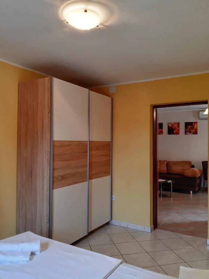 Apartments Angela Zbandaj ภายนอก รูปภาพ
